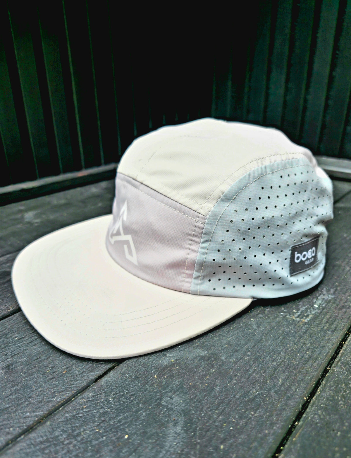 Pursuit running hat - First Light (Limited Release)